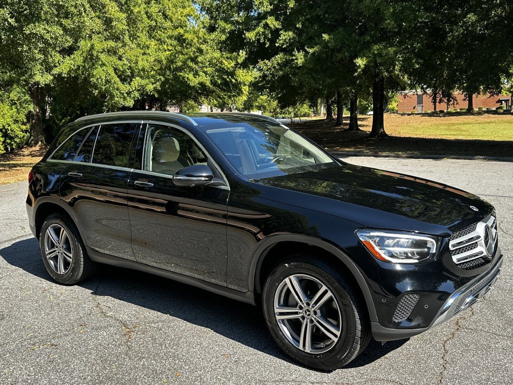 Certified 2022 Mercedes-Benz GLC 300 image 2