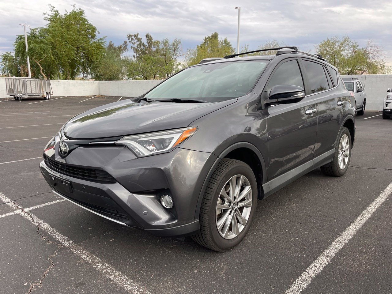 Used 2018 Toyota RAV4 Limited w/ Advanced Technology Package AWD/4WD image 2