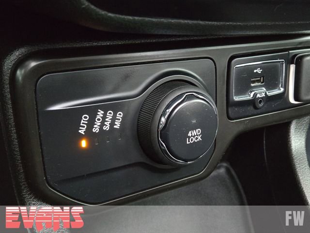 Used 2023 Jeep Renegade Latitude w/ Sun/Sound Group image 7