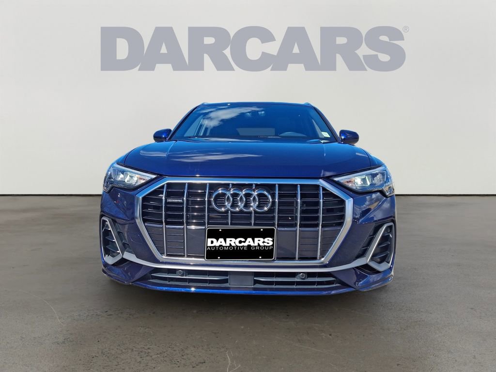 Used 2022 Audi Q3 2.0T Premium AWD/4WD image 2