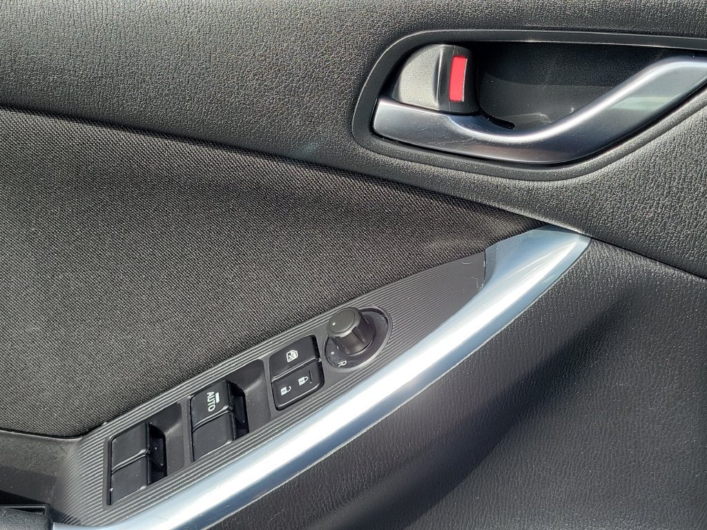 Used 2015 MAZDA CX-5 Sport w/ Bluetooth Audio Package FWD image 15
