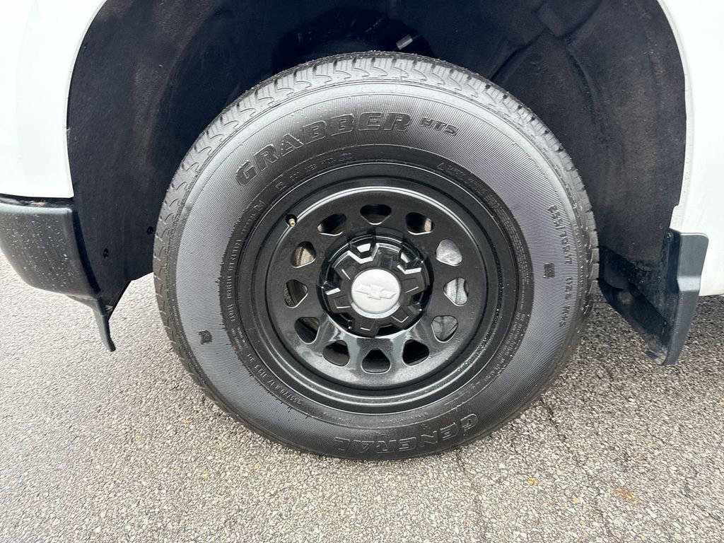 Used 2023 Chevrolet Silverado 1500 W/T w/ Trailering Package image 10