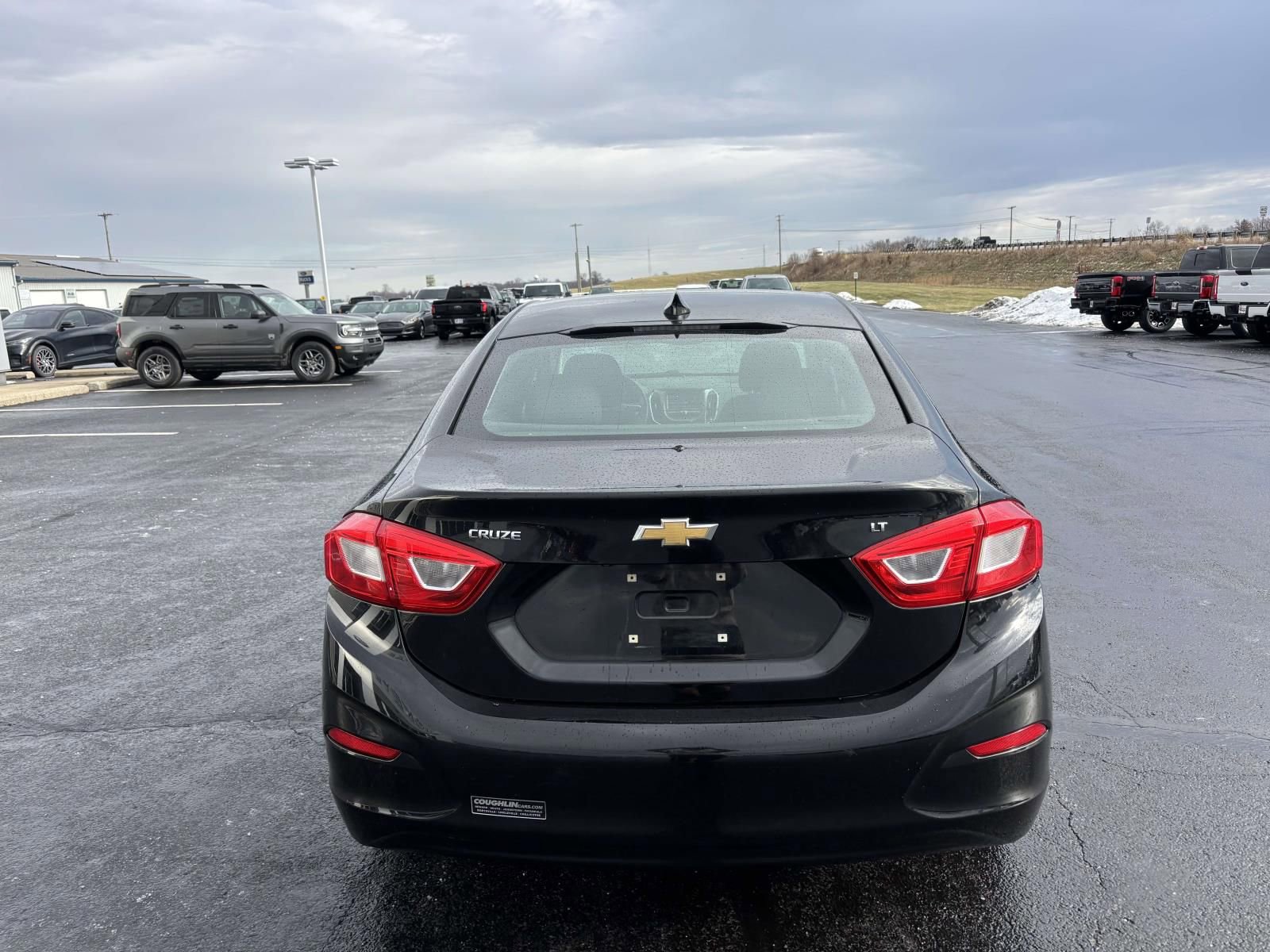Used 2017 Chevrolet Cruze LT w/ Convenience Package image 8