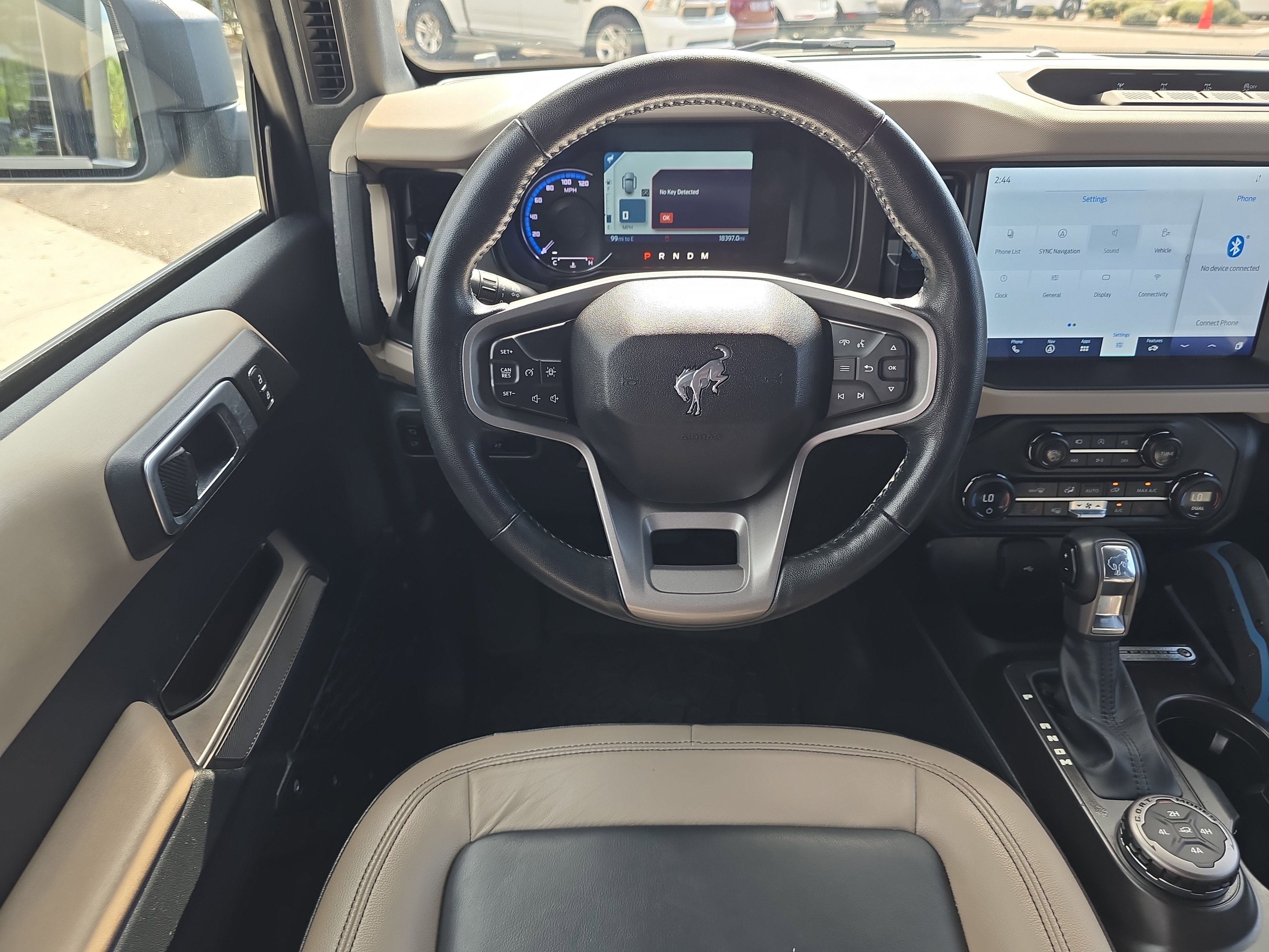 Used 2023 Ford Bronco Wildtrak image 13