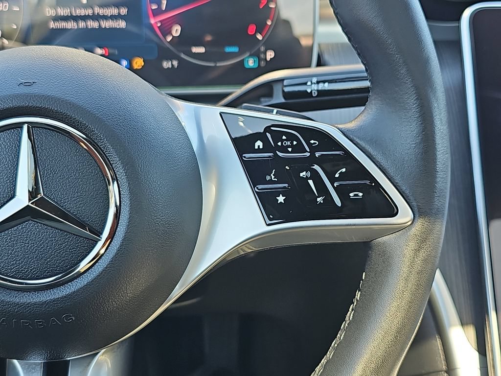 Used 2025 Mercedes-Benz C 300 4MATIC Sedan image 21