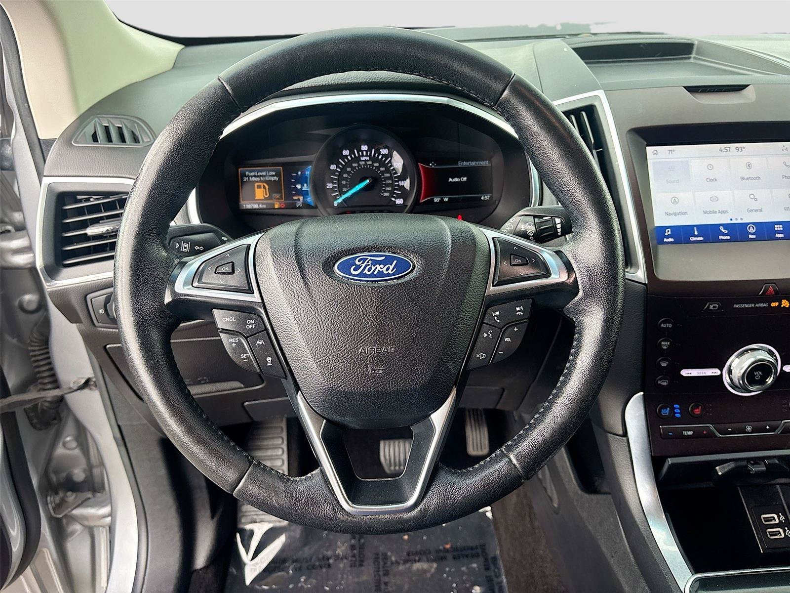 Used 2020 Ford Edge Titanium w/ Equipment Group 301A FWD image 11