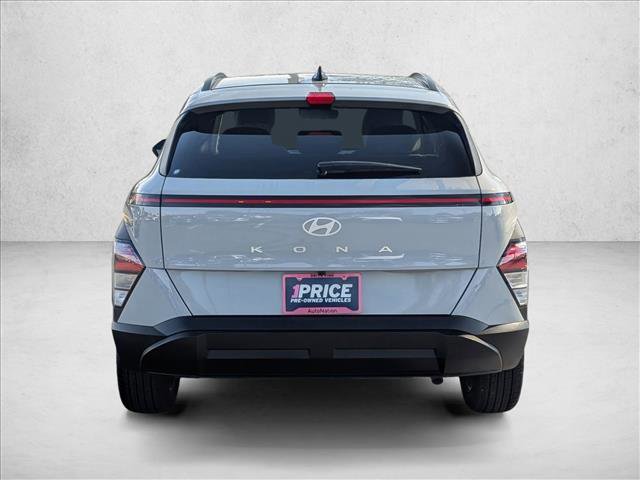 Certified 2025 Hyundai Kona SEL image 7