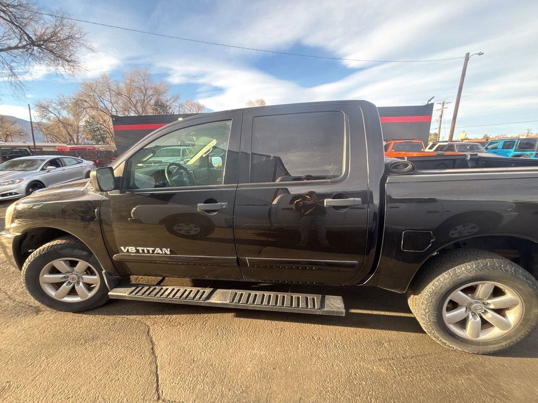 Used 2012 Nissan Titan SV w/ Tow Pkg image 8