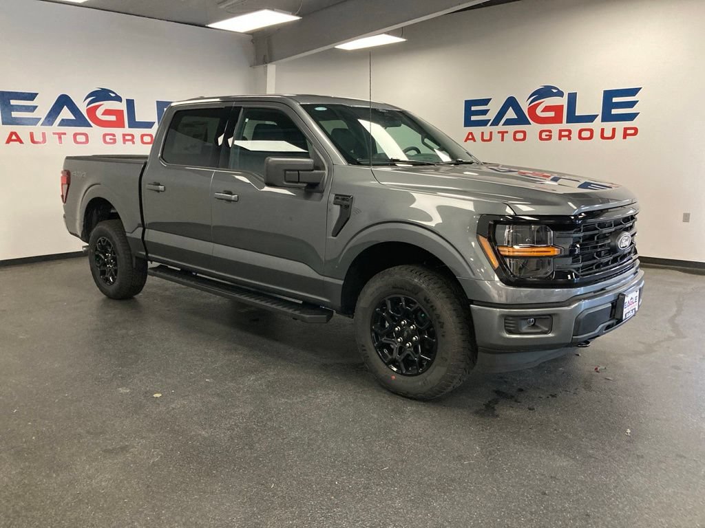 New 2026 Ford F150 XLT w/ XLT Black Appearance Package
