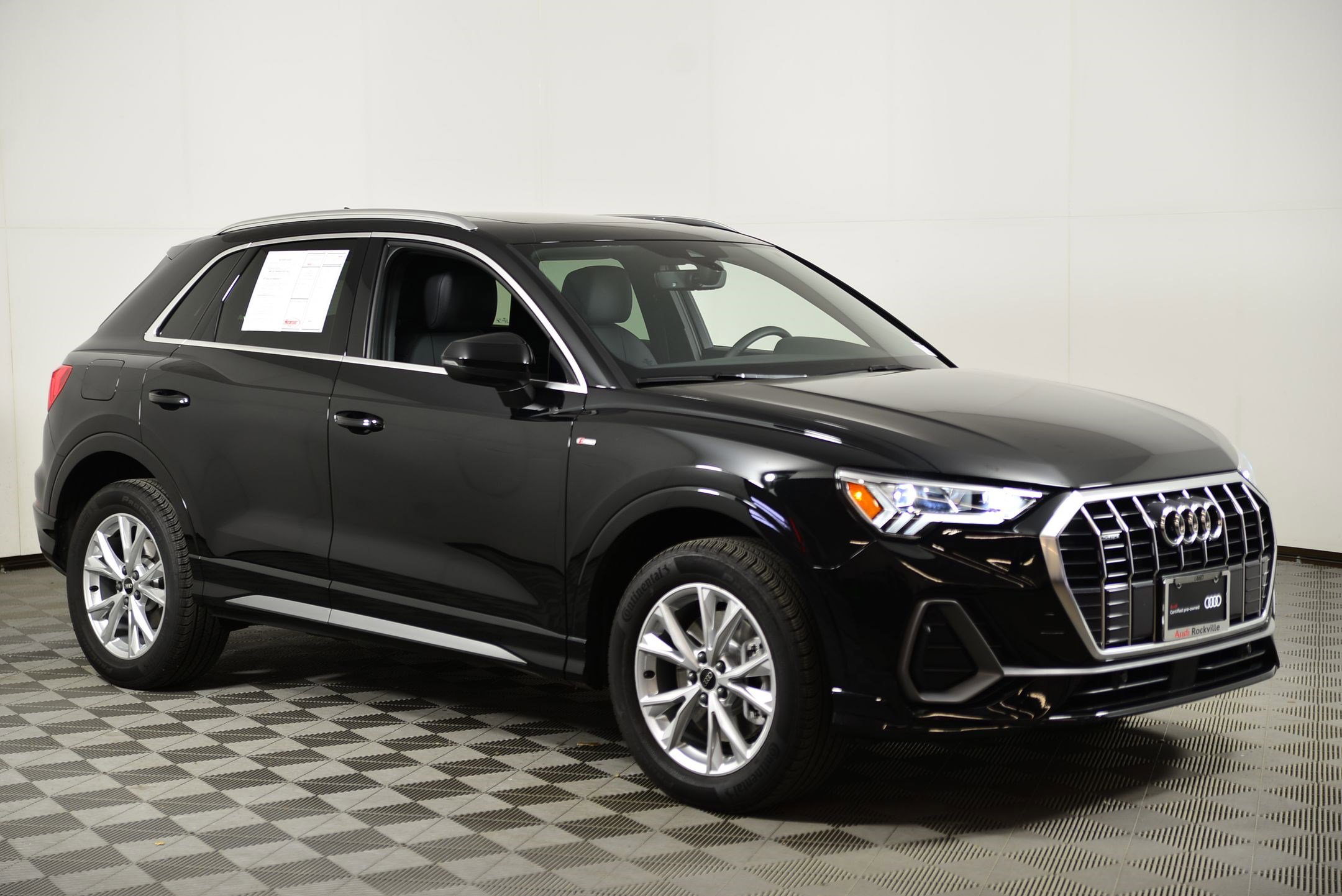 Certified 2025 Audi Q3 2.0T Premium w/ Convenience Package image 6