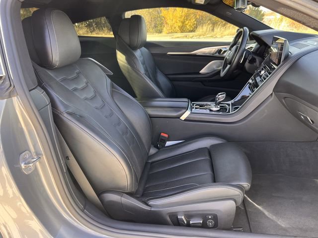 Used 2023 BMW M850i xDrive Coupe image 25
