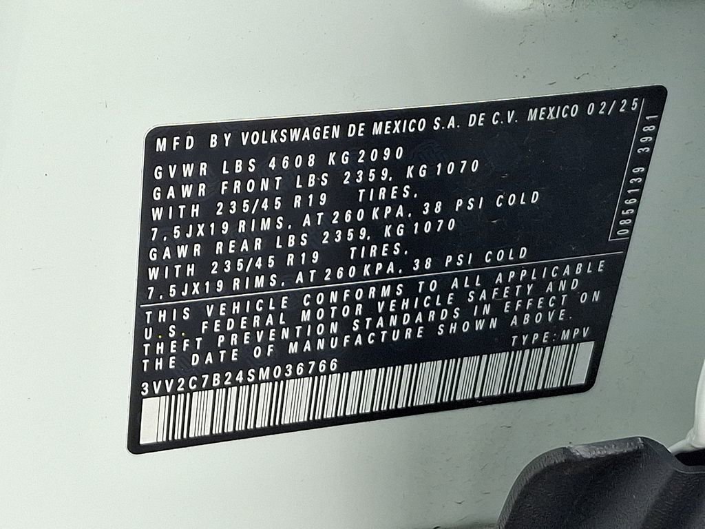 Certified 2025 Volkswagen Taos SE AWD/4WD image 29