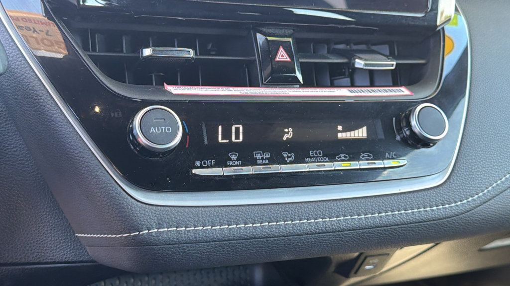 Certified 2024 Toyota Corolla SE FWD image 14