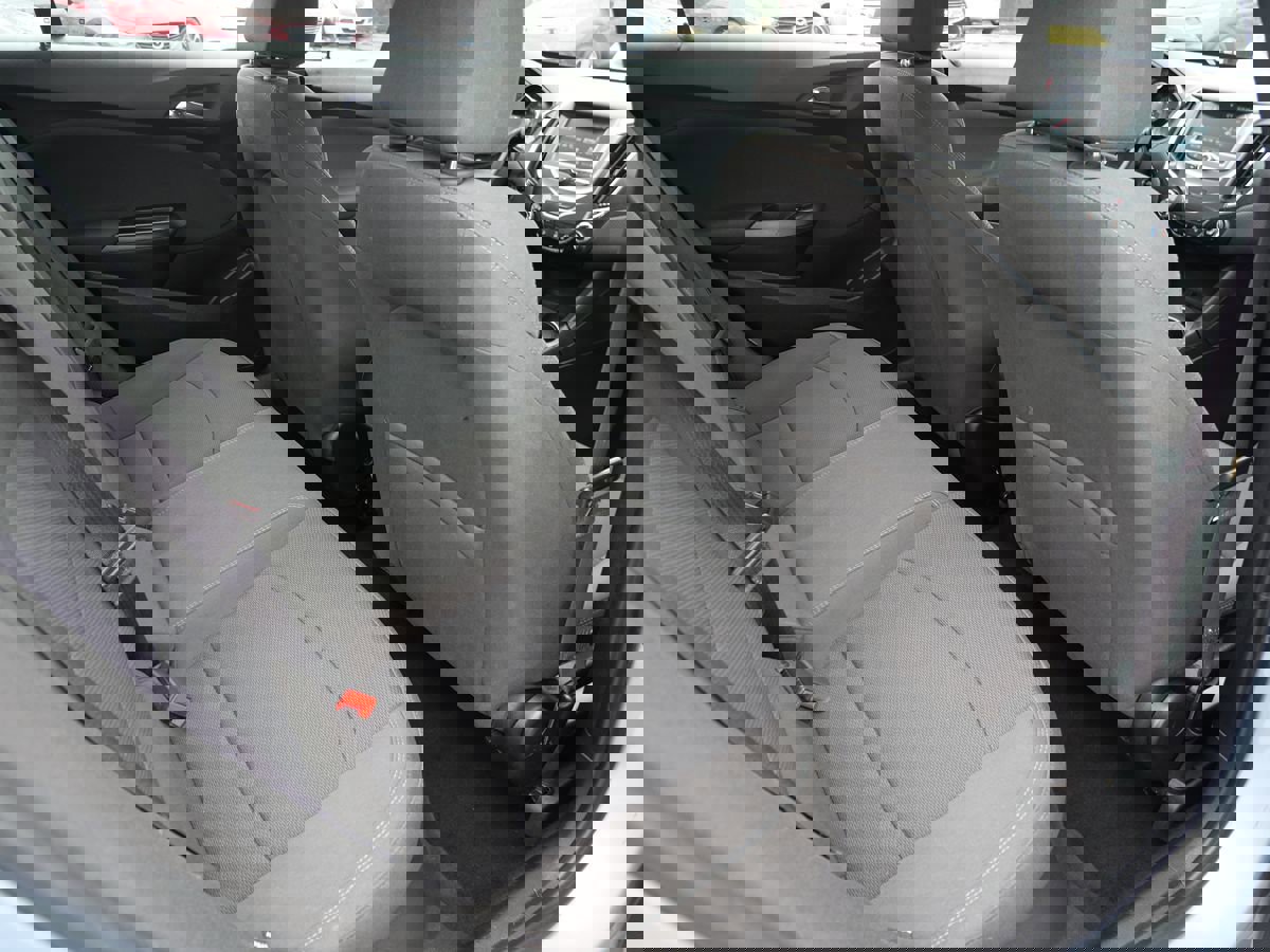 Used 2017 Chevrolet Cruze LT w/ Convenience Package image 26