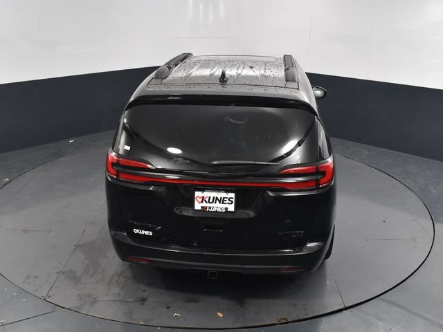 New 2026 Chrysler Pacifica Limited w/ S Appearance Package AWD/4WD image 41