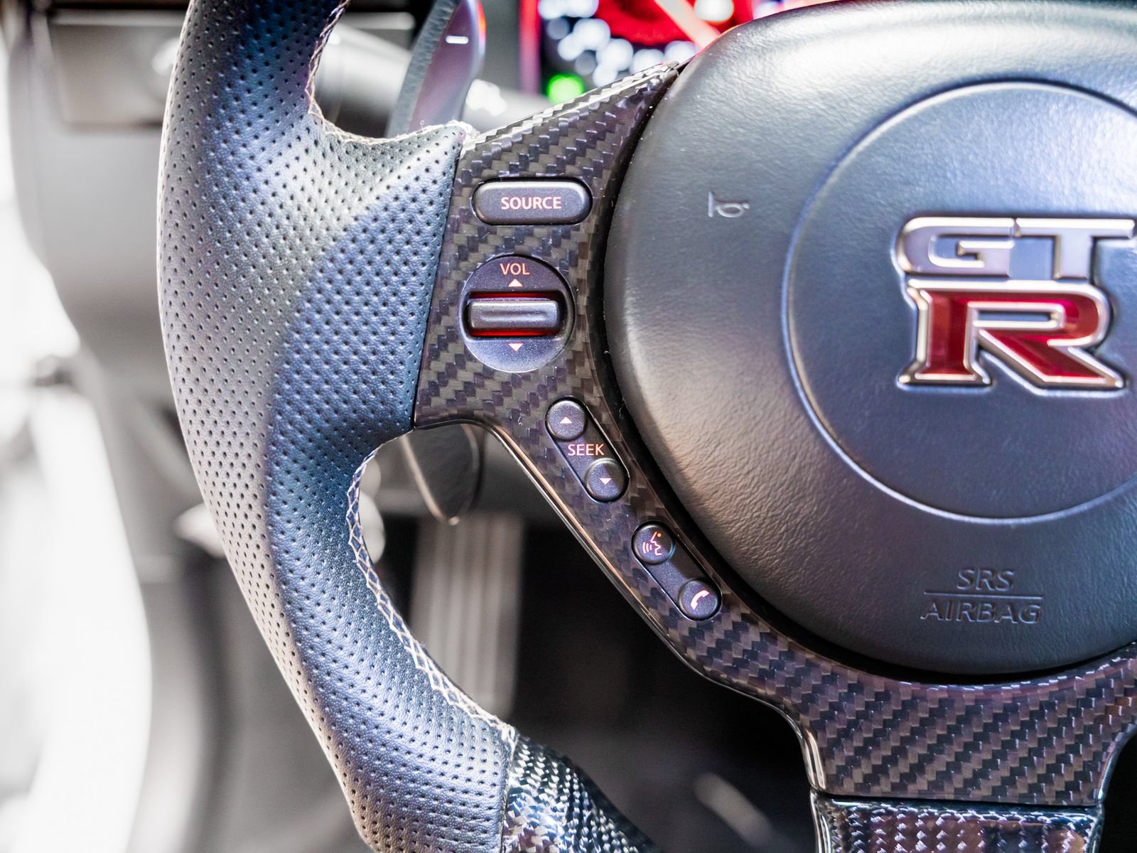 Used 2015 Nissan GT-R Premium AWD/4WD image 47