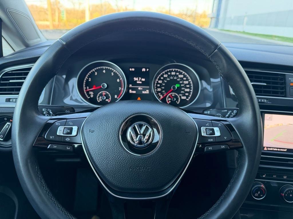 Used 2020 Volkswagen Golf 4-Door image 35