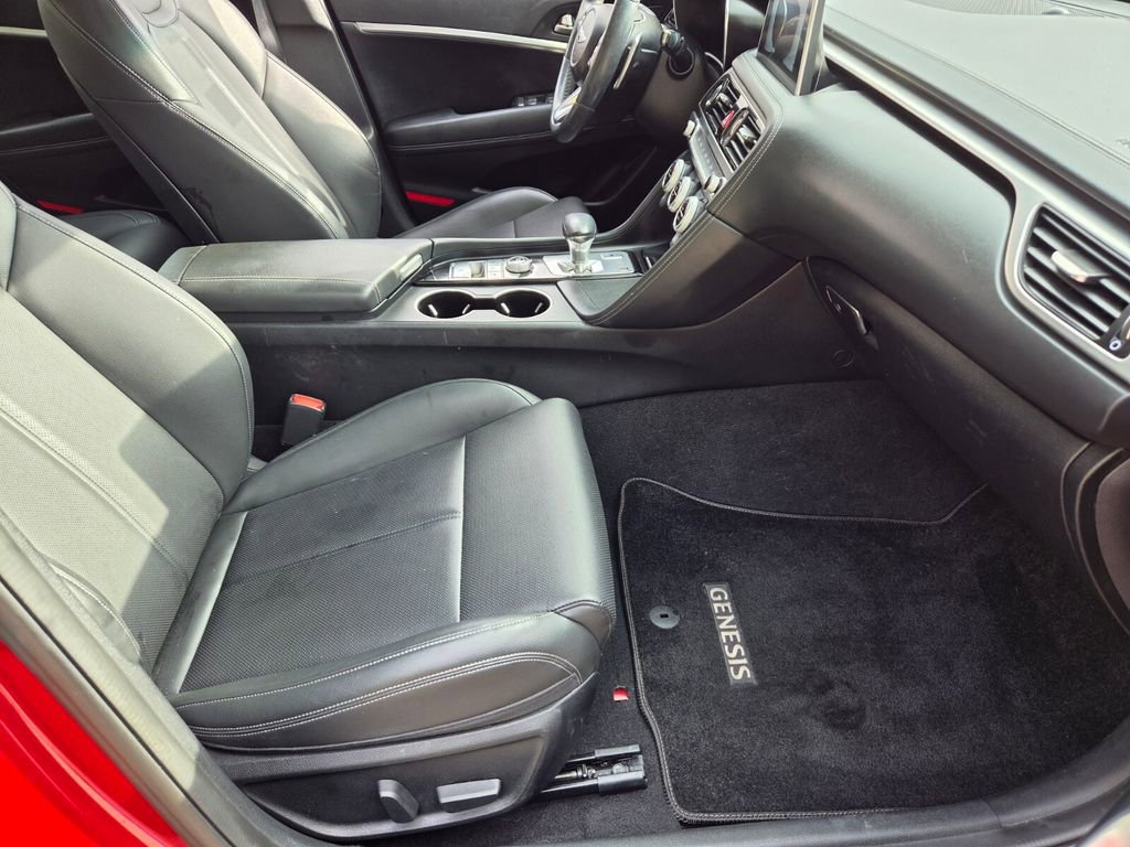 Used 2019 Genesis G70 2.0T Advanced RWD image 16