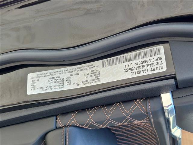 Used 2023 Jeep Grand Cherokee Summit AWD/4WD image 27
