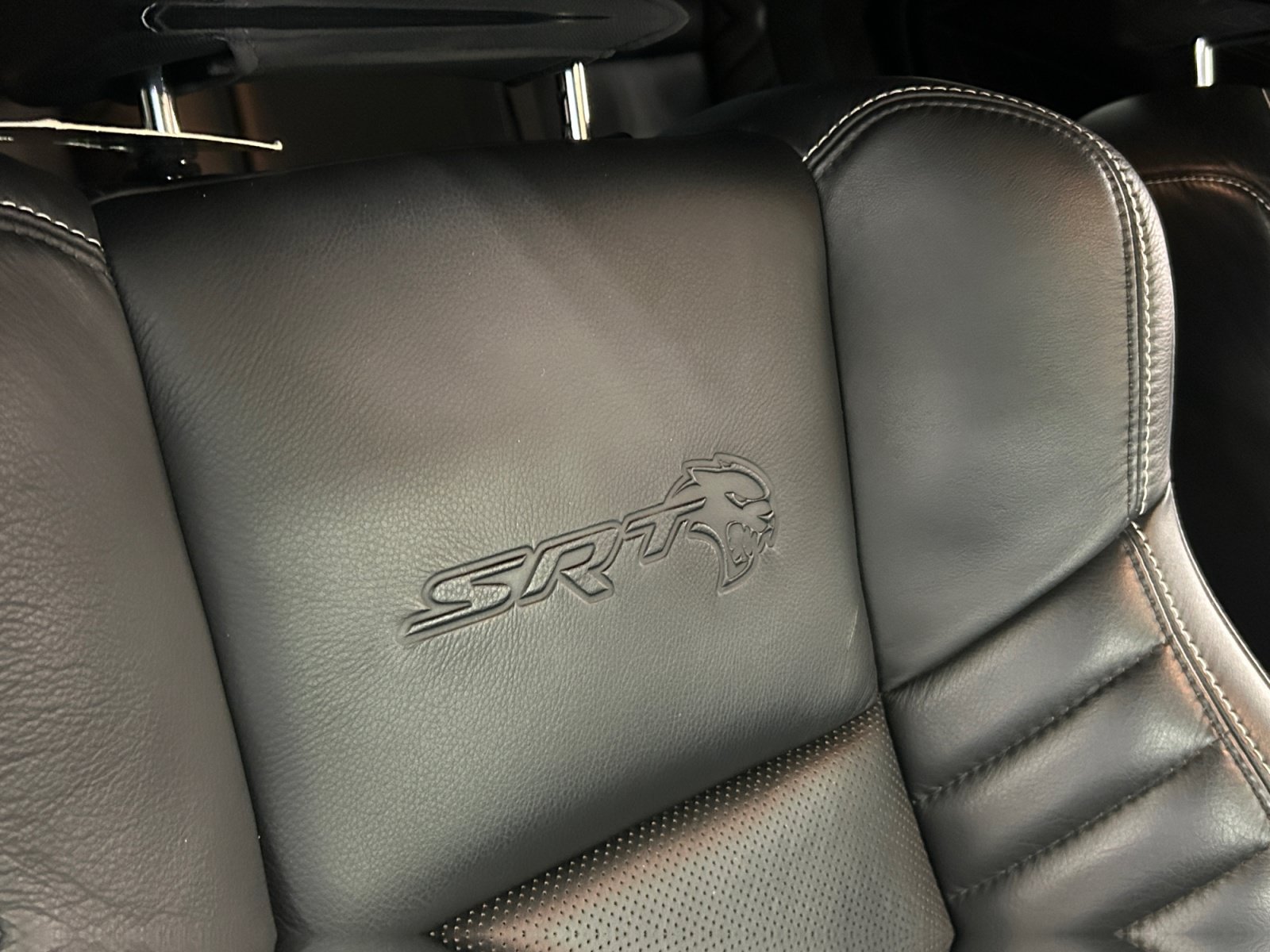 Used 2022 Dodge Charger SRT Hellcat w/ Harman/Kardon Audio Group RWD image 24