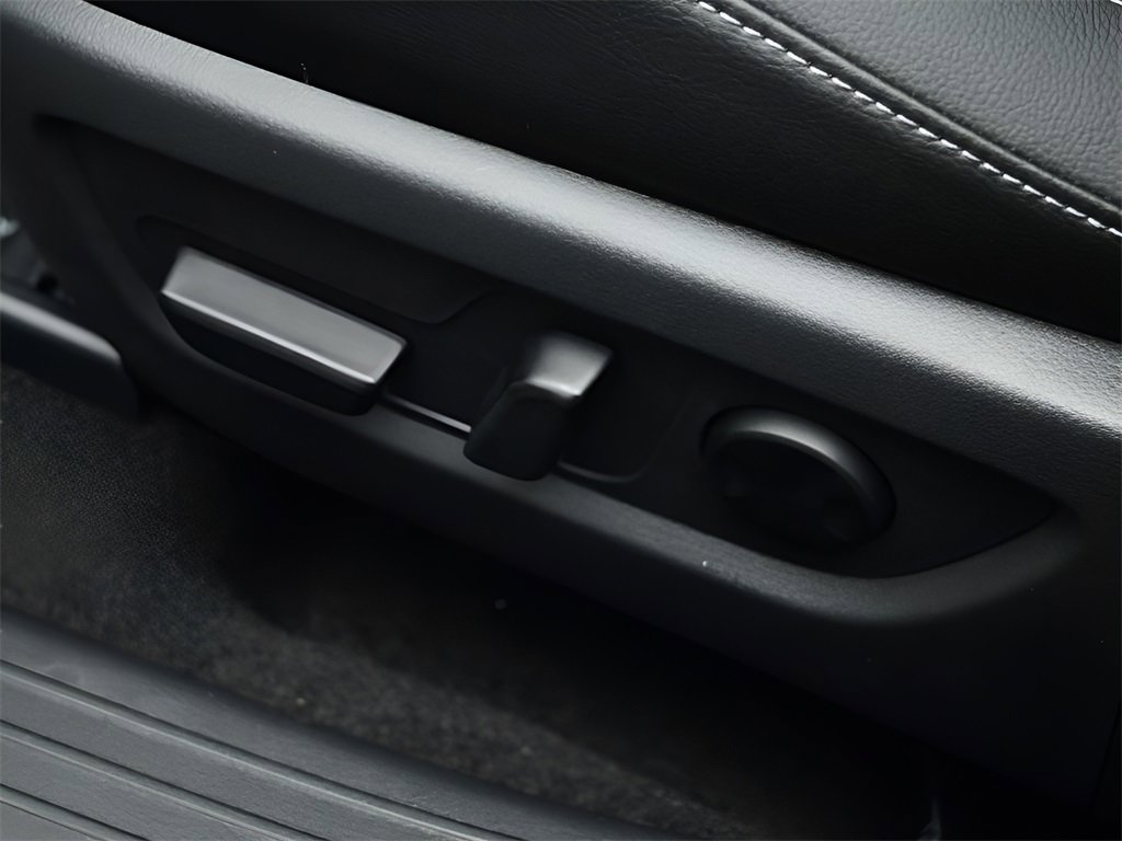 Certified 2025 MAZDA CX-50 2.5 Hybrid w/ Weather Package image 15