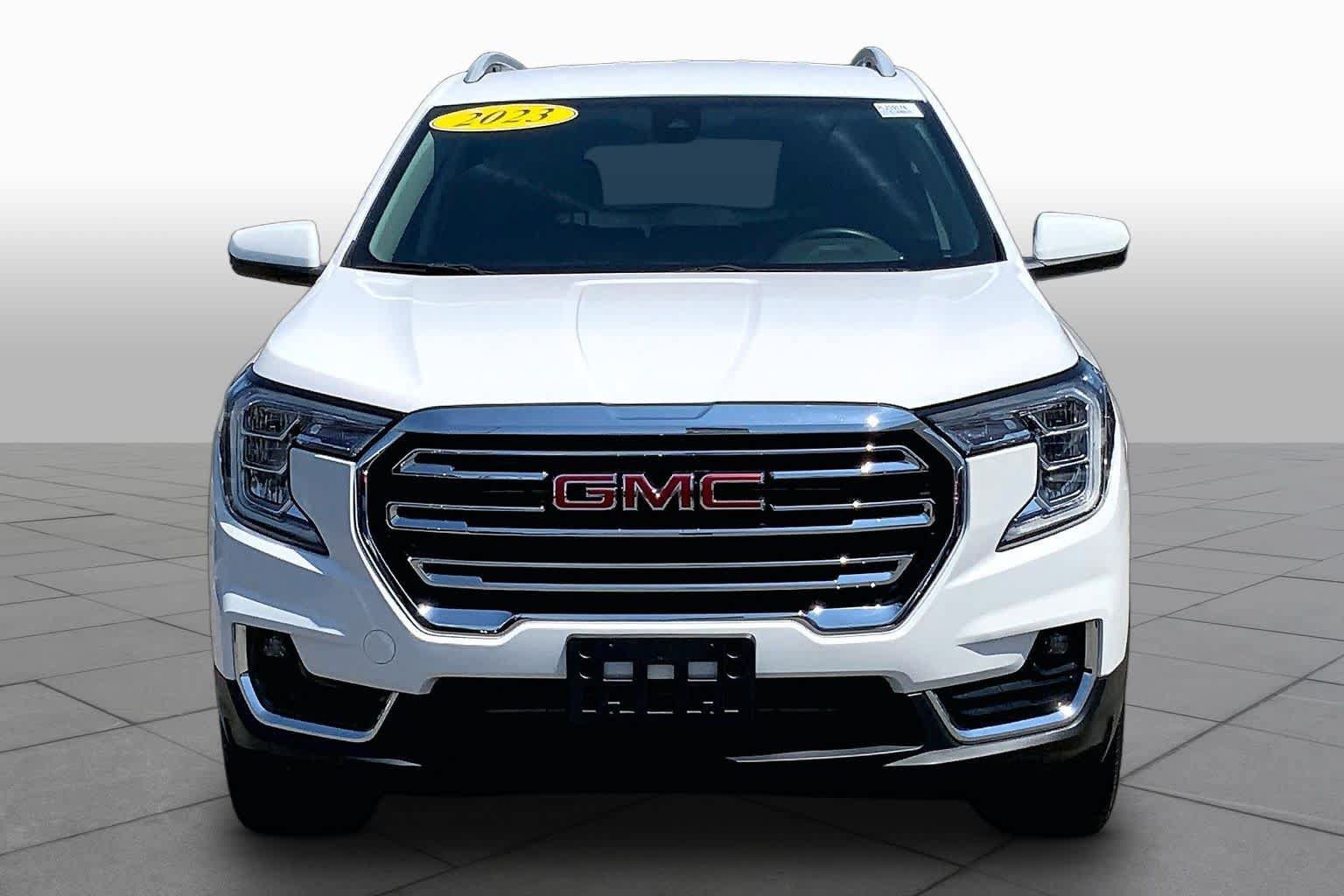 Certified 2023 GMC Terrain SLT AWD/4WD image 4