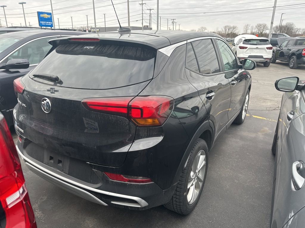 Used 2022 Buick Encore GX Preferred image 2