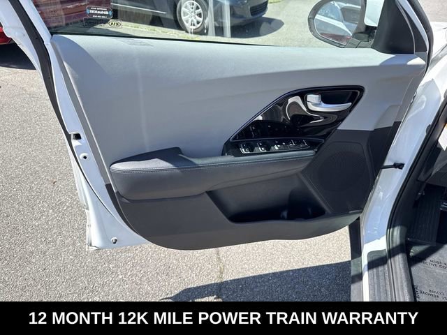 Used 2019 Kia Niro EX image 13