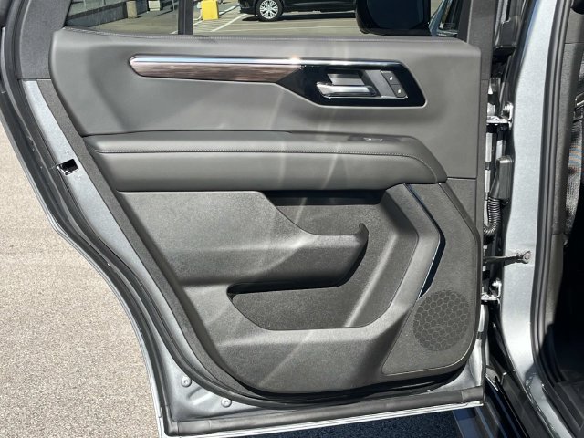 New 2027 Chevrolet Tahoe LS RWD image 19