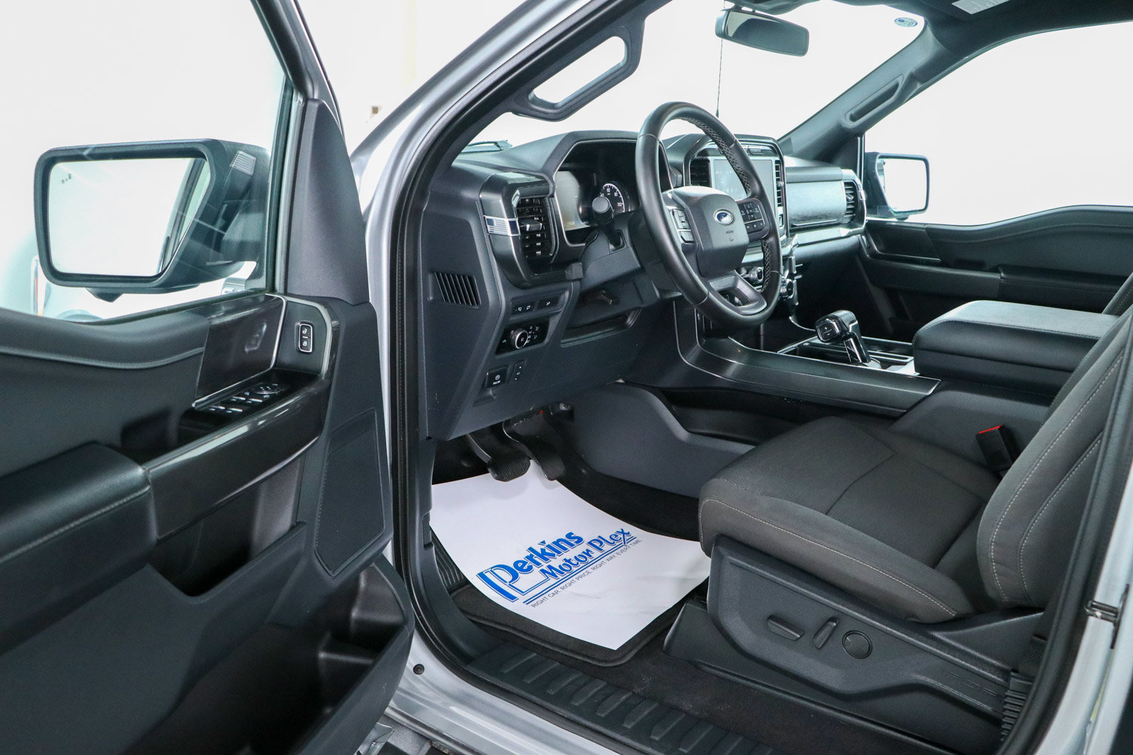 Used 2023 Ford F150 XLT w/ Equipment Group 302A High AWD/4WD image 3