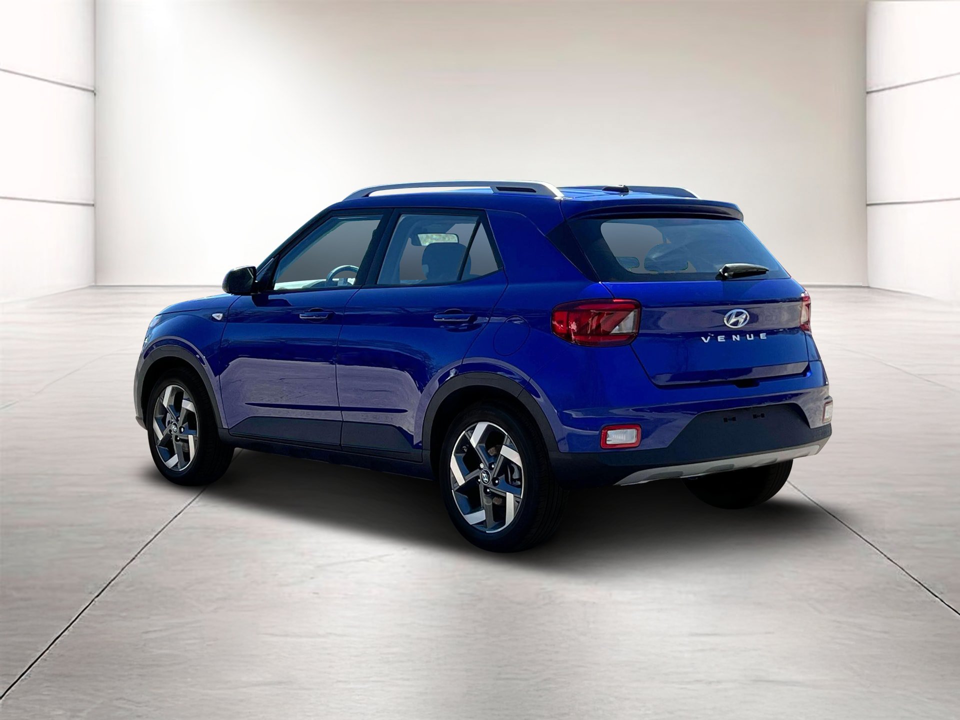 New 2025 Hyundai Venue SEL FWD image 5