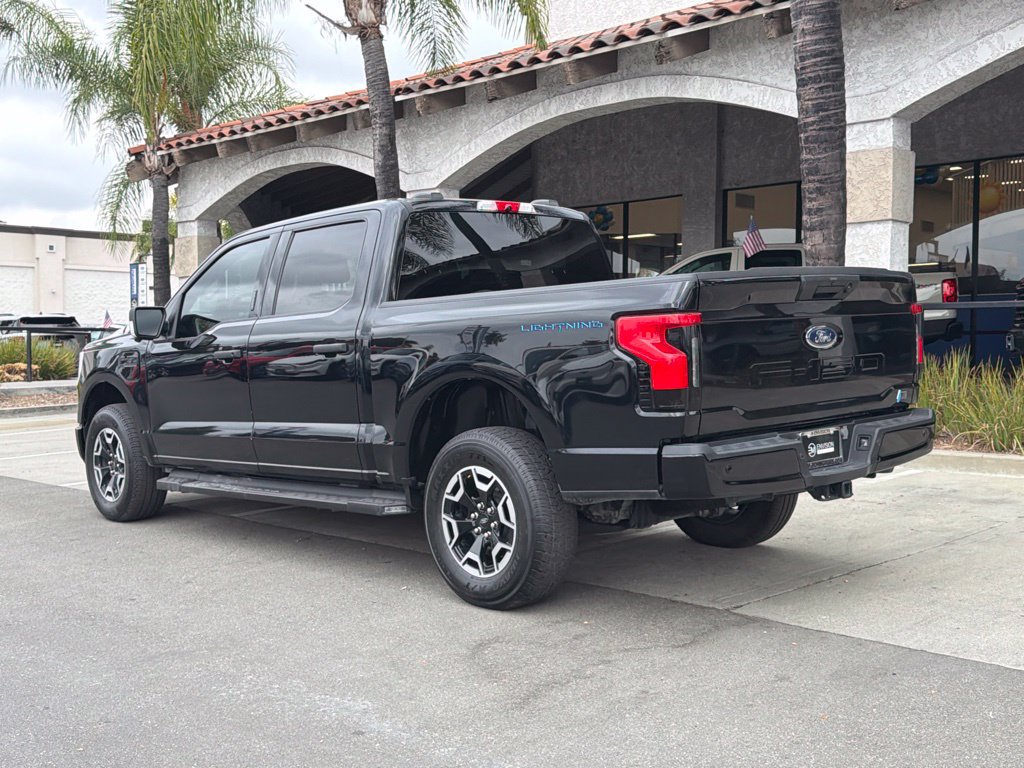 Certified 2023 Ford F150 Lightning XLT AWD/4WD image 8