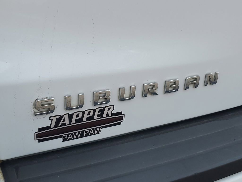 Used 2018 Chevrolet Suburban LT AWD/4WD image 7