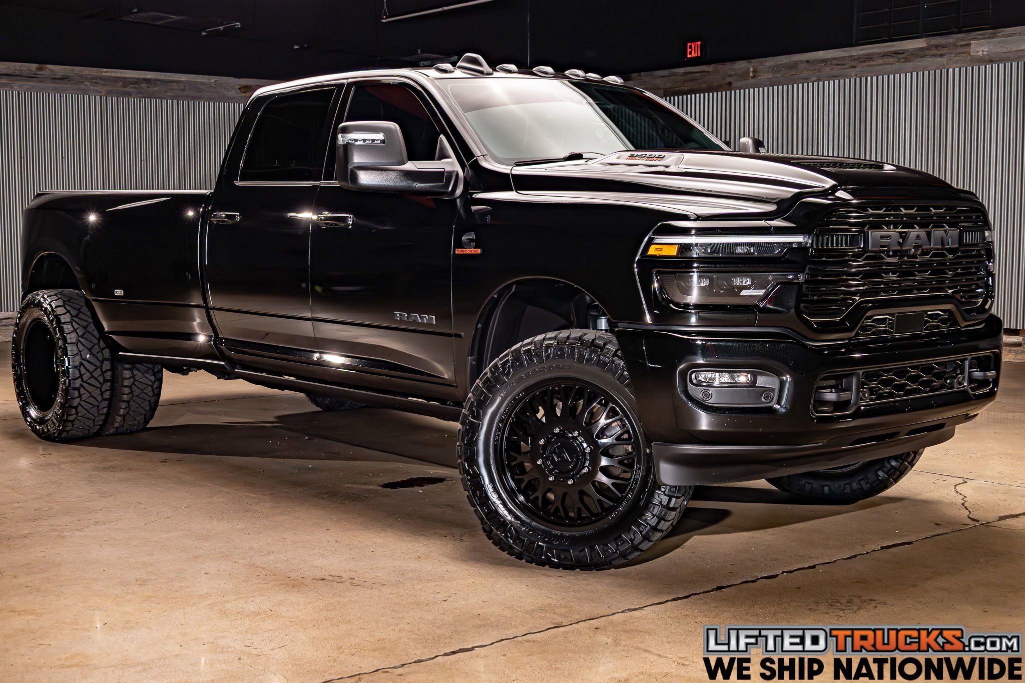 Used 2025 RAM 3500 Laramie image 1