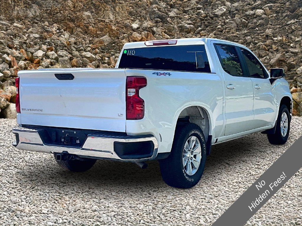 Used 2022 Chevrolet Silverado 1500 LT AWD/4WD image 2
