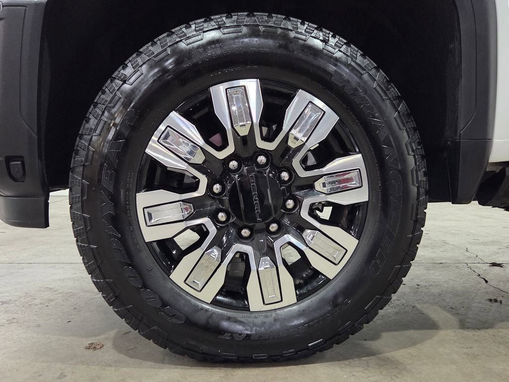 Used 2025 GMC Sierra 3500 Denali w/ Denali Reserve Package image 22