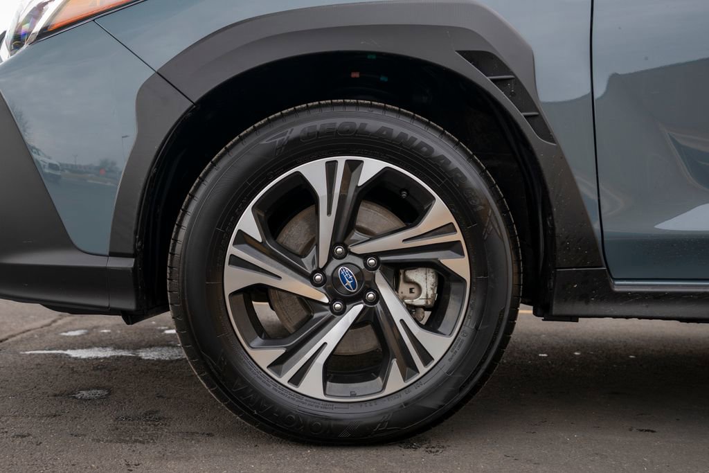 Used 2024 Subaru Crosstrek 2.0i Premium image 11