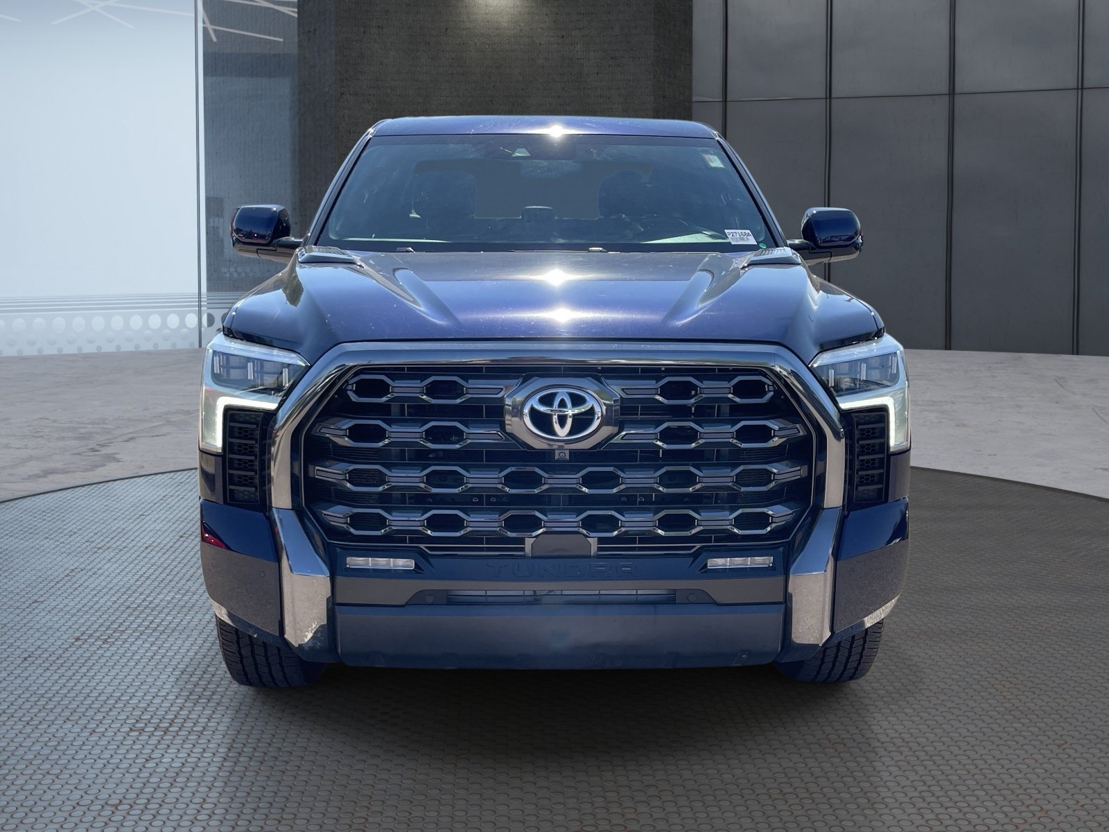 Used 2023 Toyota Tundra Platinum w/ Advanced Package AWD/4WD image 9