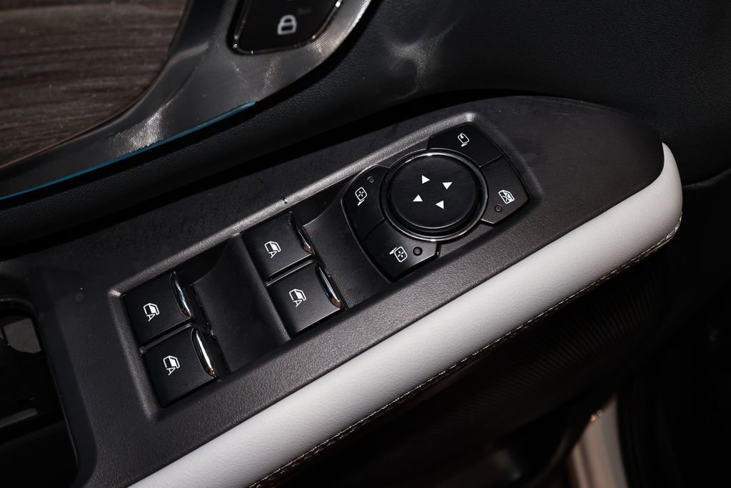 New 2026 Ford Expedition Platinum image 10