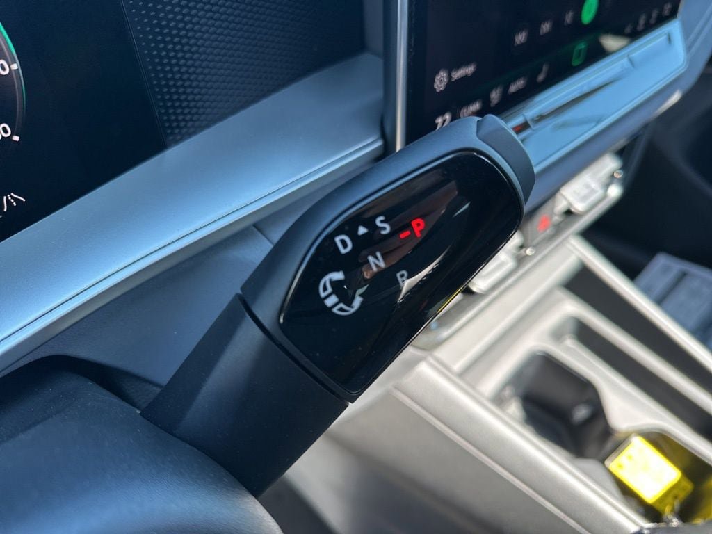 New 2026 Volkswagen Tiguan SE AWD/4WD image 23