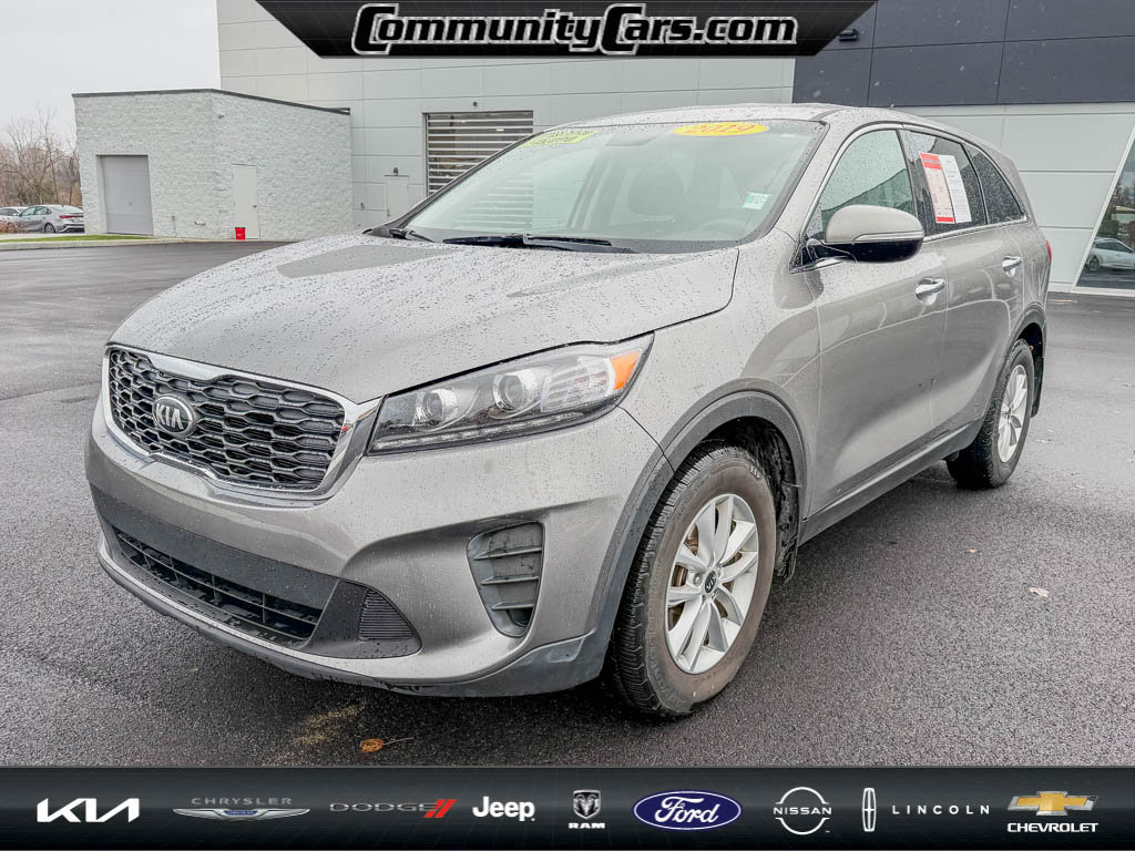 Used 2019 Kia Sorento LX image 2