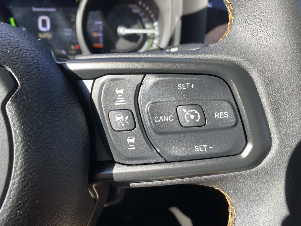 Certified 2024 Jeep Wrangler Unlimited AWD/4WD image 22