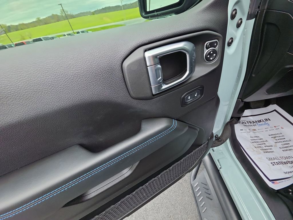 Used 2024 Jeep Wrangler Unlimited Rubicon 4xe image 13