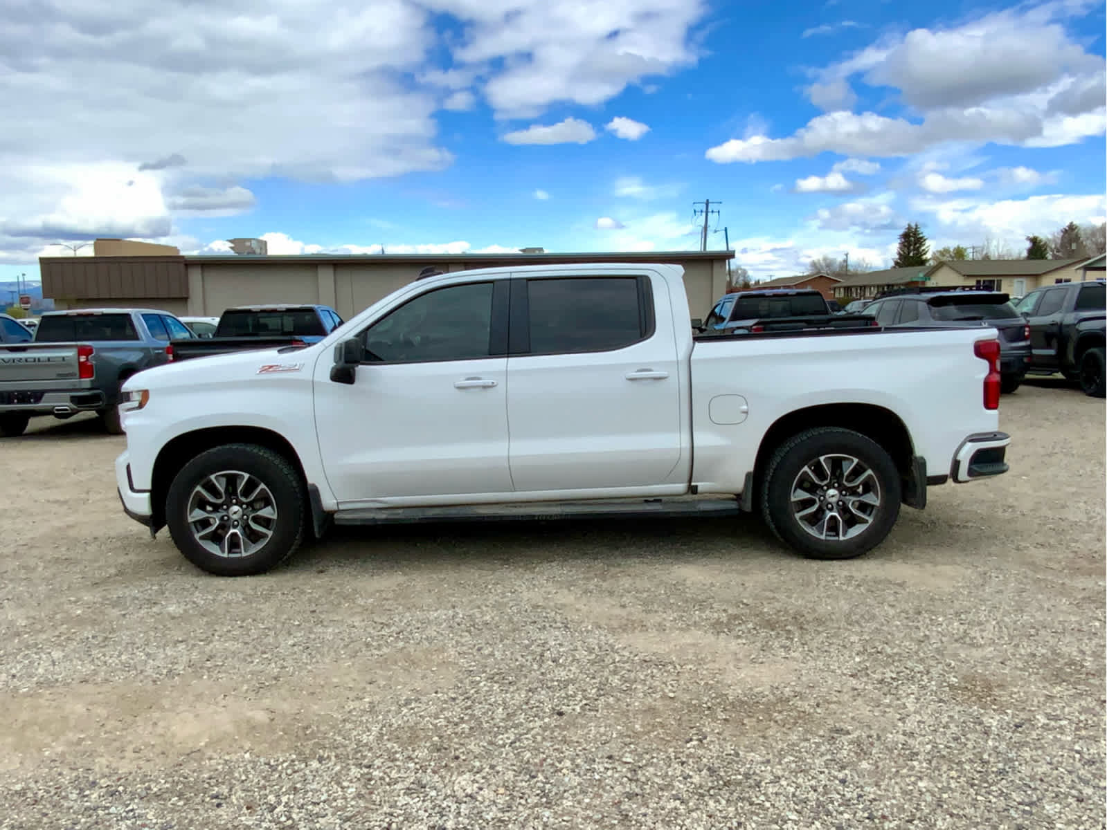 Used 2020 Chevrolet Silverado 1500 RST w/ True North Edition AWD/4WD image 2