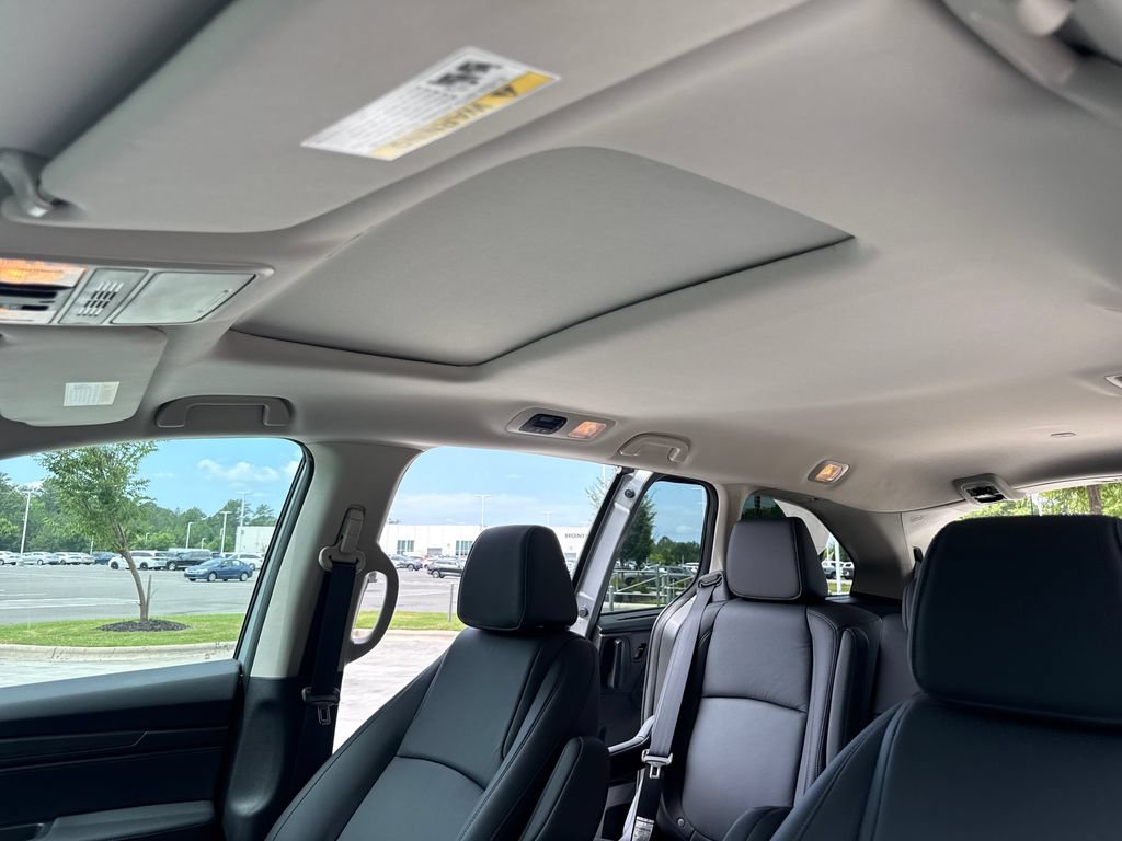 Certified 2026 Honda Odyssey EX-L image 31