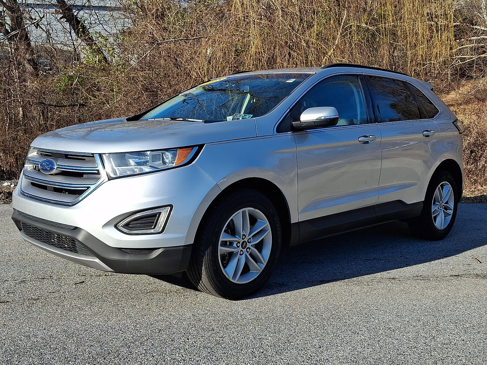 Used 2018 Ford Edge SEL w/ Equipment Group 201A image 3