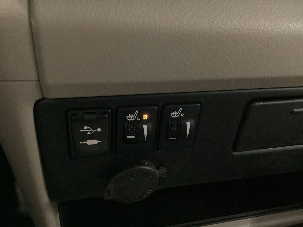 Used 2015 Toyota Sienna XLE FWD image 11