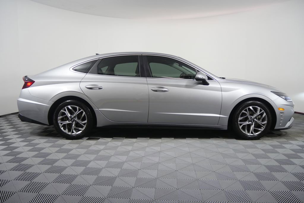 Used 2020 Hyundai Sonata SEL w/ Convenience + Sunroof Package image 2