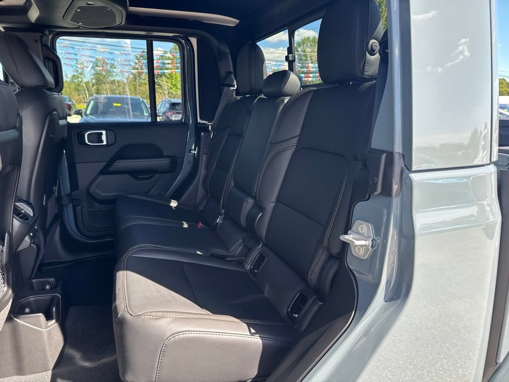 New 2026 Jeep Gladiator Sport AWD/4WD image 8