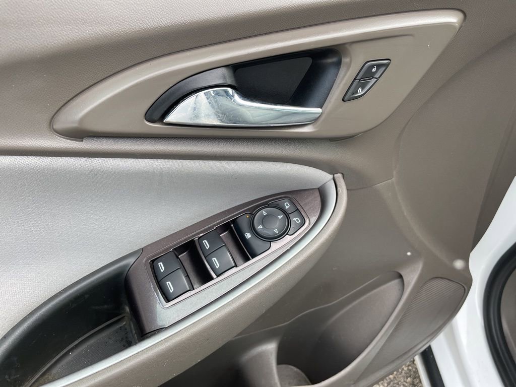 Used 2020 Chevrolet Malibu LS image 6